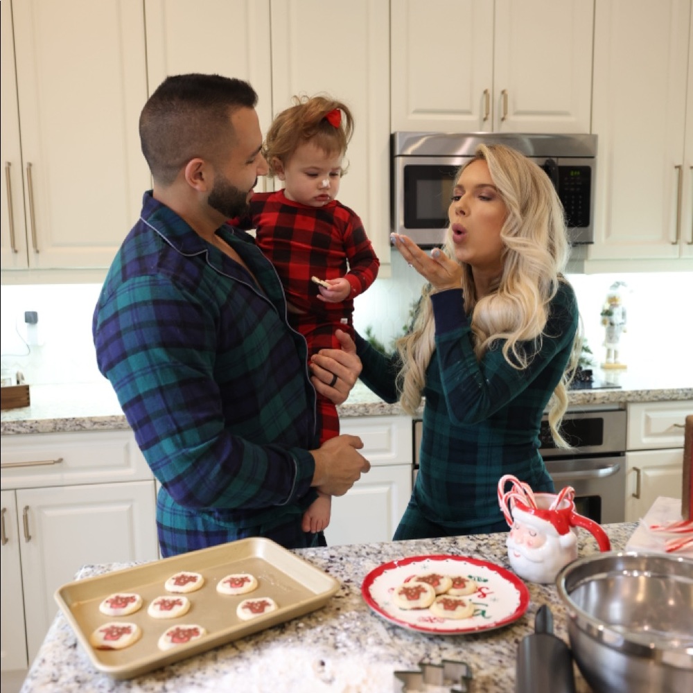 WOMENS GREEN PLAID CHRISTMAS PJS